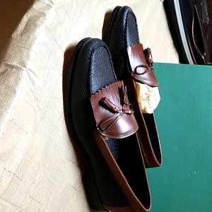 Men's black and brown leather loafers